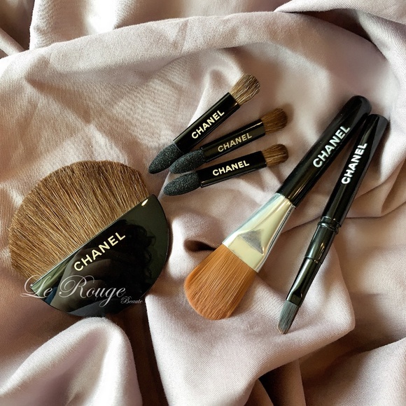 Chanel mini travel brush 6pcs set - Picture 6 of 8